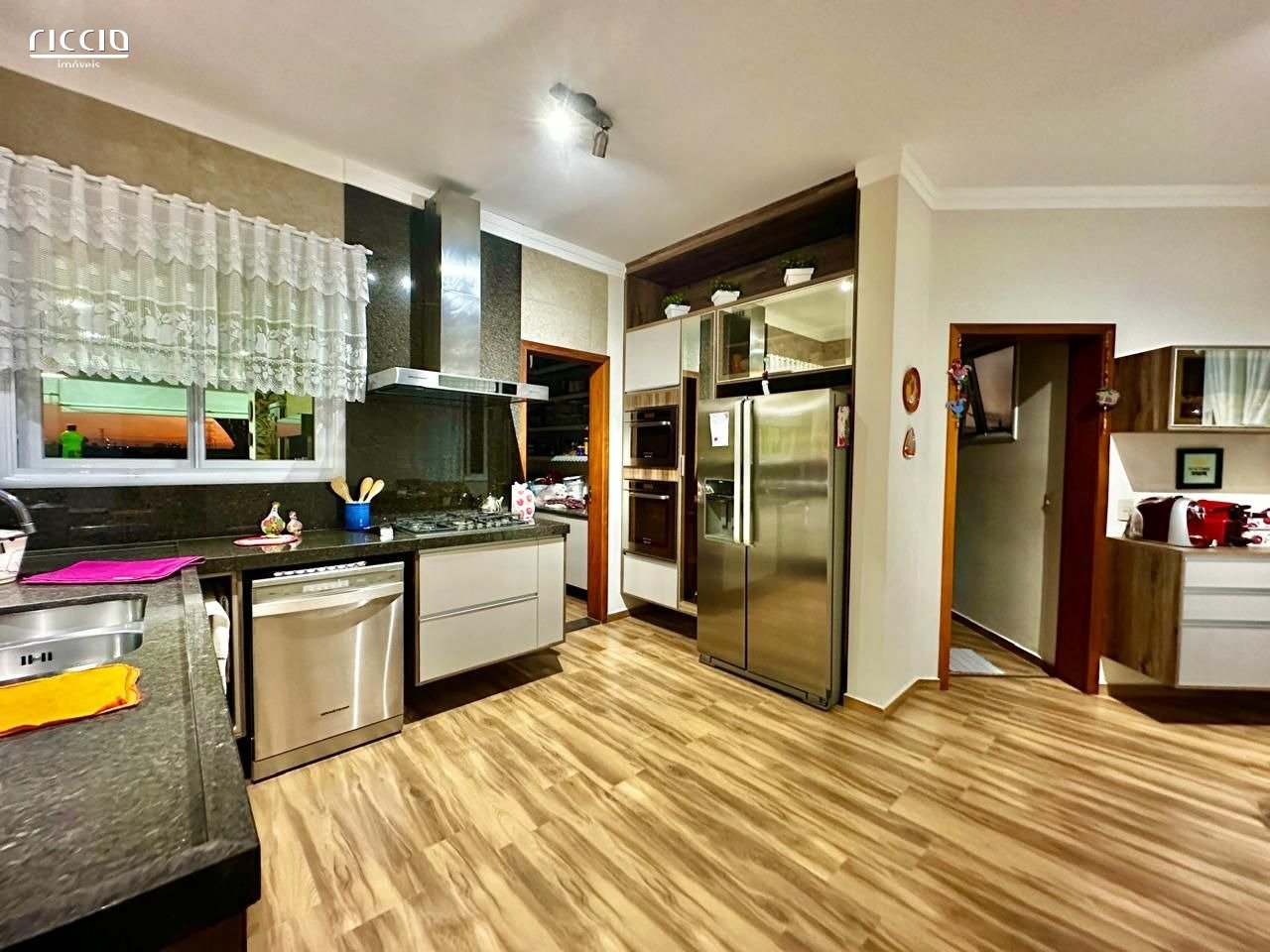 Casa em Condomínio à venda no Condomínio Residencial Mirante do Vale — imagem 9 de 44