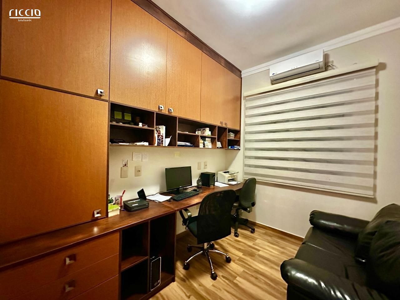 Casa em Condomínio à venda no Condomínio Residencial Mirante do Vale — imagem 18 de 44