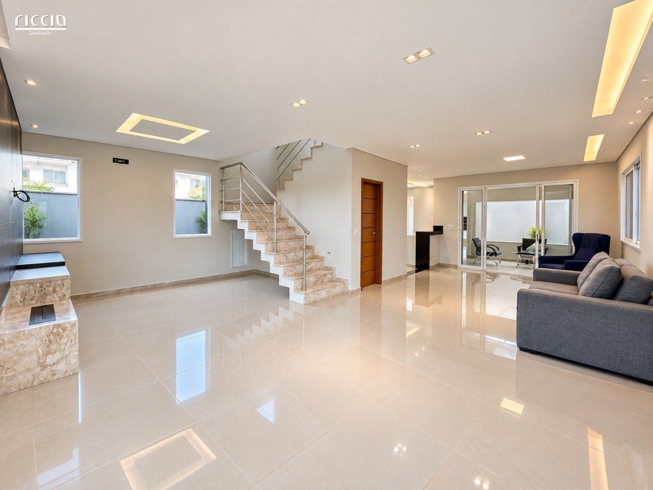 Casa em Condomínio à venda no Urbanova — ambiente interno