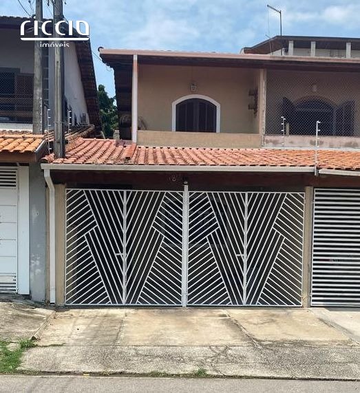 Casa no bairro do Jardim das Industrias com 3 dormitórios sendo 1 suite