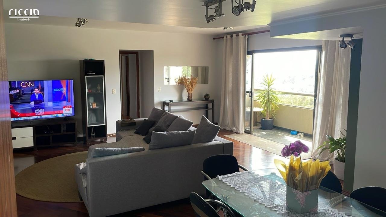 Apartamento à venda com 4 dormitórios no Centro de São José dos Campos