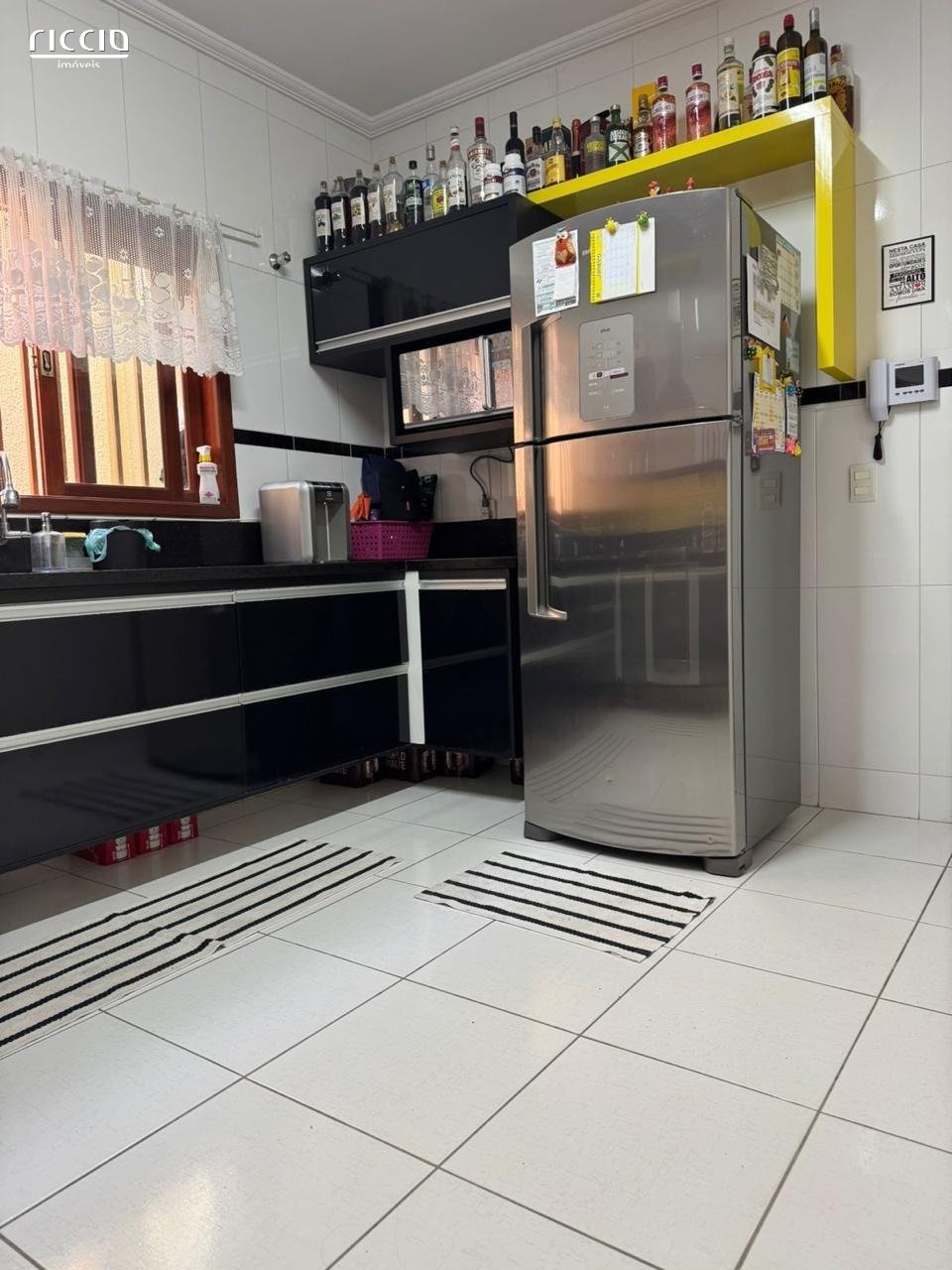 Casa à venda no Bosque dos Eucaliptos — ambiente interno