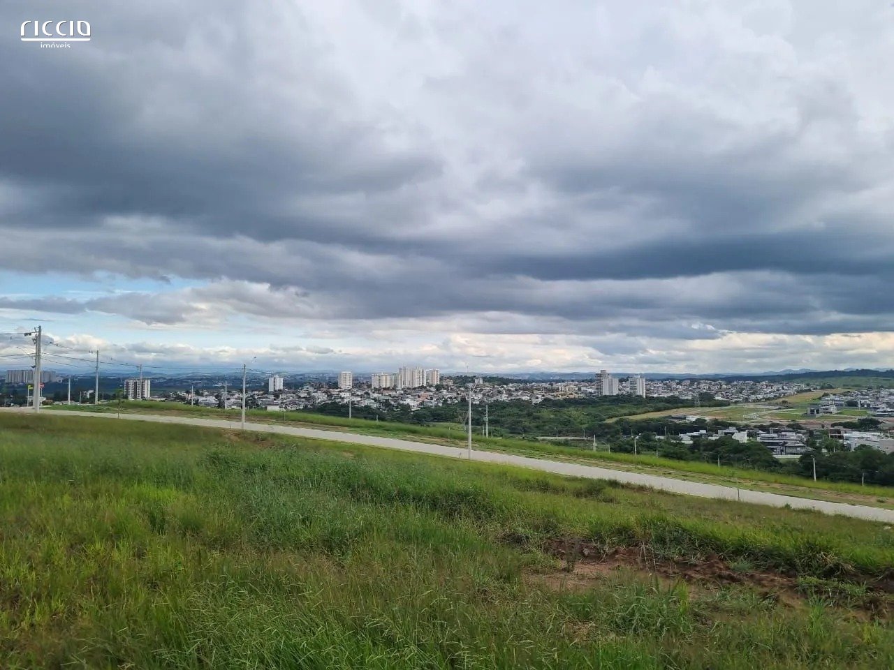 Terreno à venda no Terras Alpha no Urbanova em São José dos Campos - SP