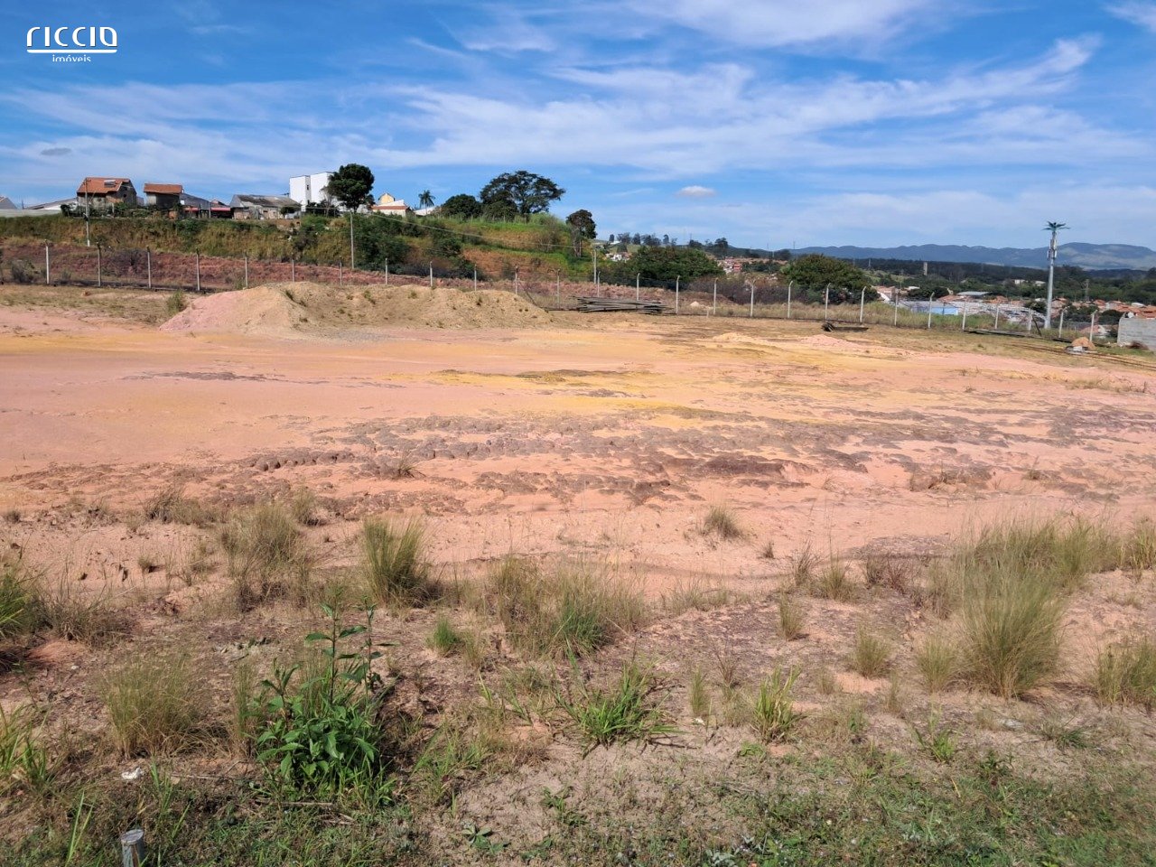 Terreno condominio fechado em Caçapava 20 x 50 mts plano