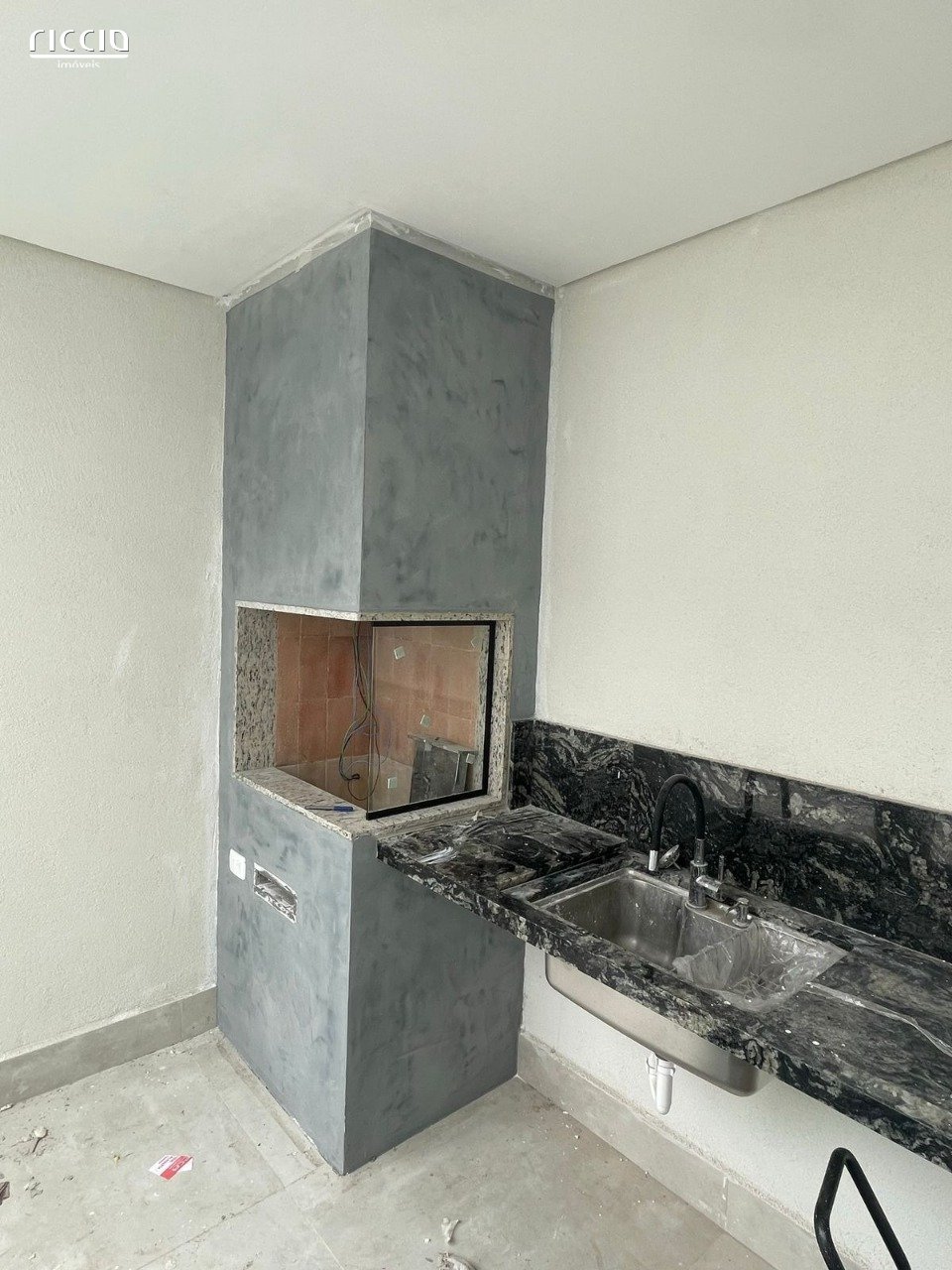 Casa em Condomínio à venda no Residencial Terras do Vale — ambiente interno