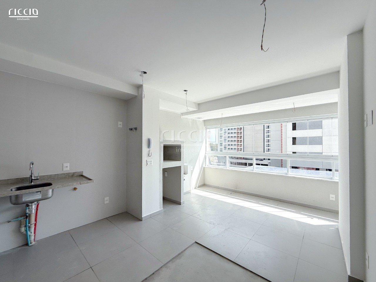 Apartamento à venda no Jardim das Colinas — ambiente interno