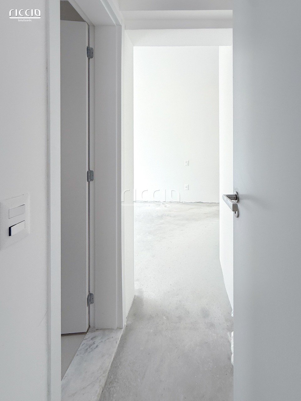 Apartamento à venda no Jardim das Colinas — imagem 8 de 18