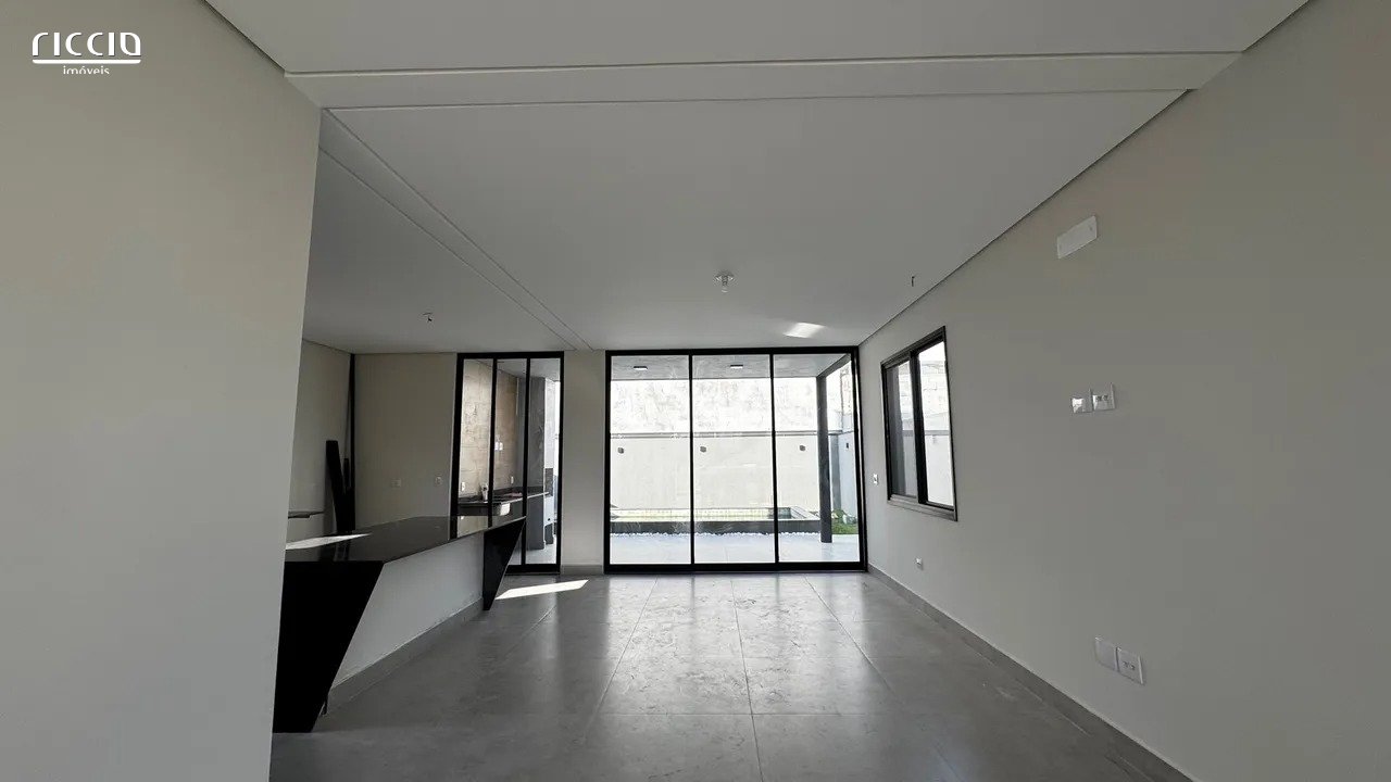 Casa em Condomínio à venda no Eugenio de Melo — ambiente interno