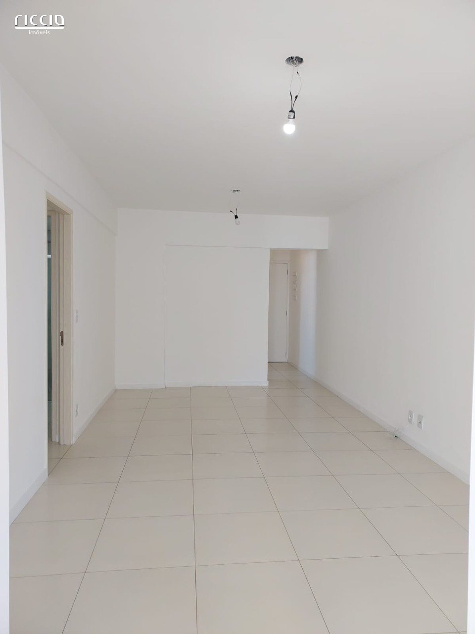 Apartamento a venda, 03 dormitórios, Edificio Residencial Adriatico, Parque Industrial, sjc.