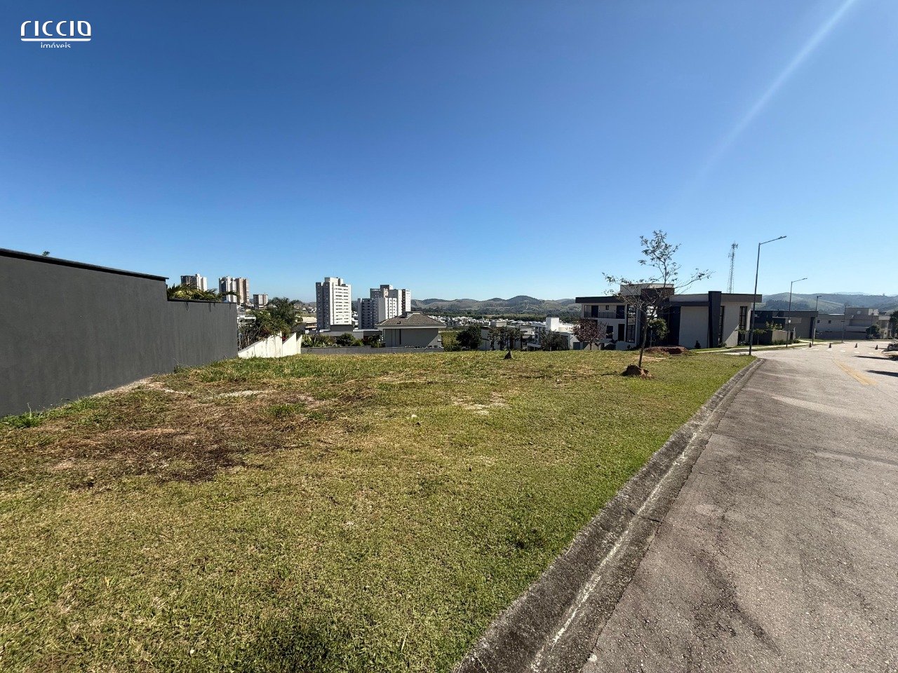 Terreno à venda no Urbanova — imagem 4 de 11