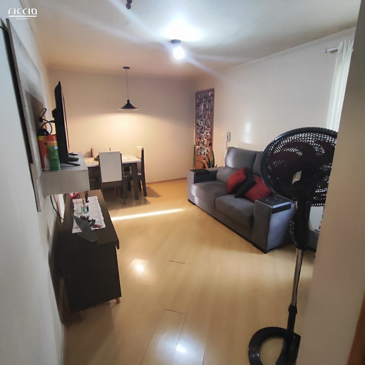 Apartamento à venda no Floradas de São José — ambiente interno