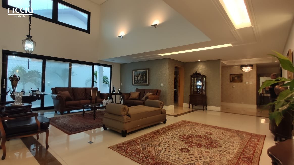 Casa em Condomínio à venda no Jardim das Colinas — ambiente interno