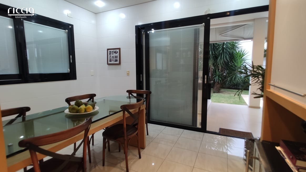 Casa em Condomínio à venda no Jardim das Colinas — imagem 19 de 29