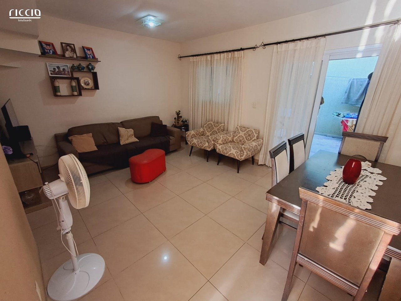 Casa em Condomínio à venda no Jardim Santa Maria — detalhe do imóvel