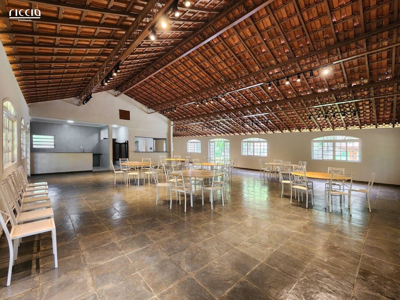 Chacara à venda no Vila São Geraldo — ambiente interno