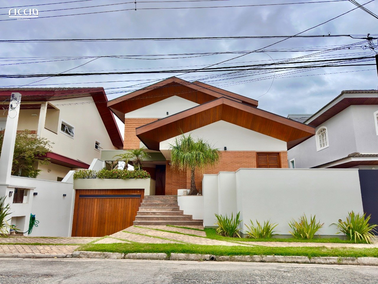 Casa com 4 dormitórios à venda, 465 m² por R$ 2.900.000,00 - Jardim das Colinas - São José dos Campos/SP