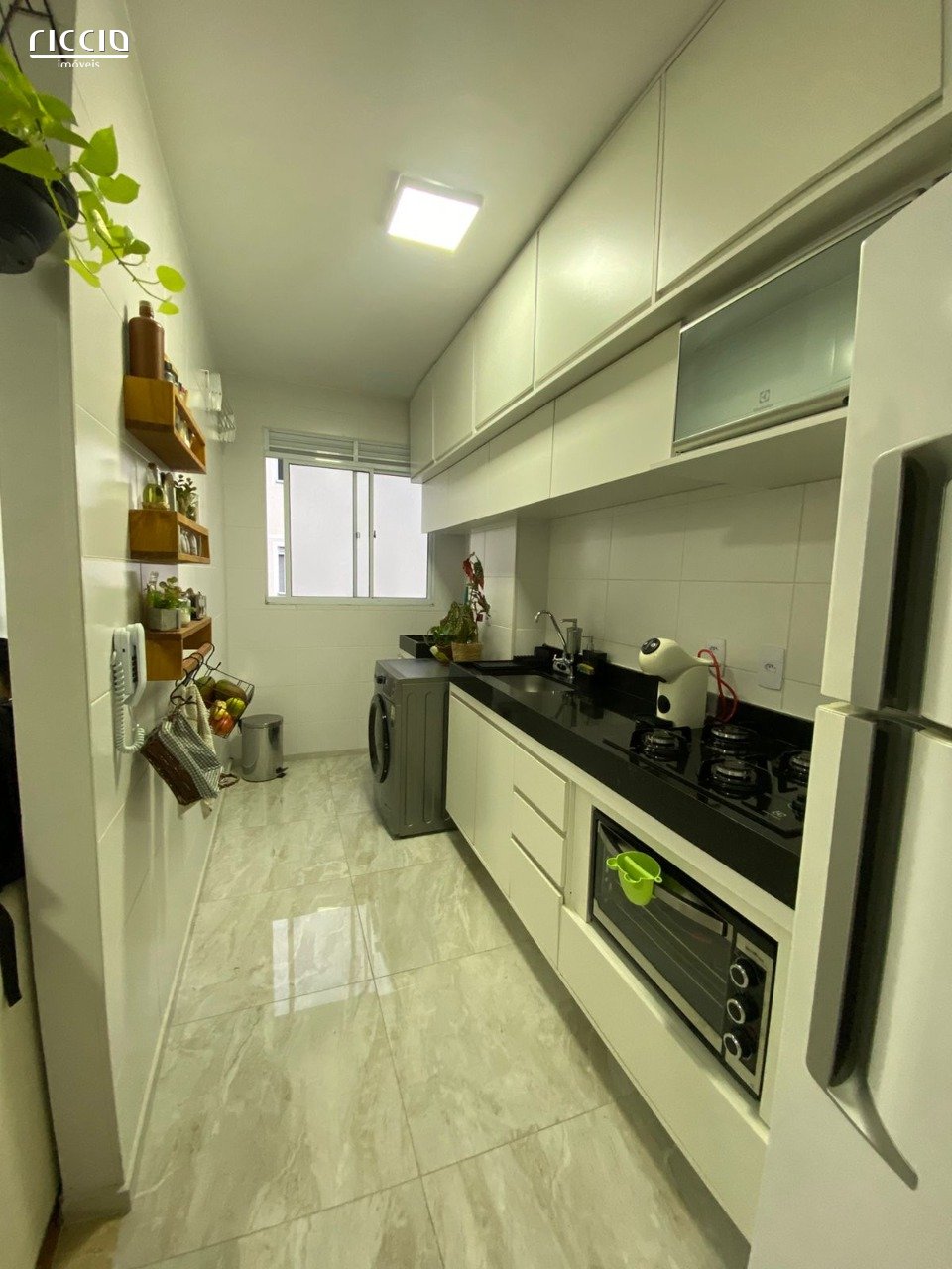 Apartamento no Edifício Campo di Roma, Jardim Sul.