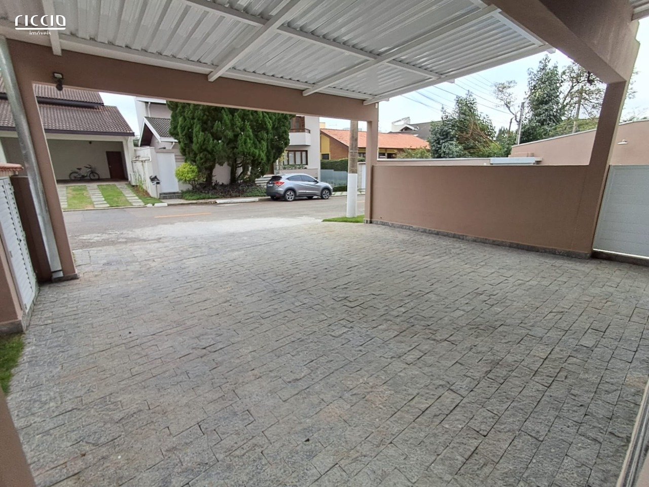 Casa em Condomínio à venda no Jardim Aquarius — ambiente interno