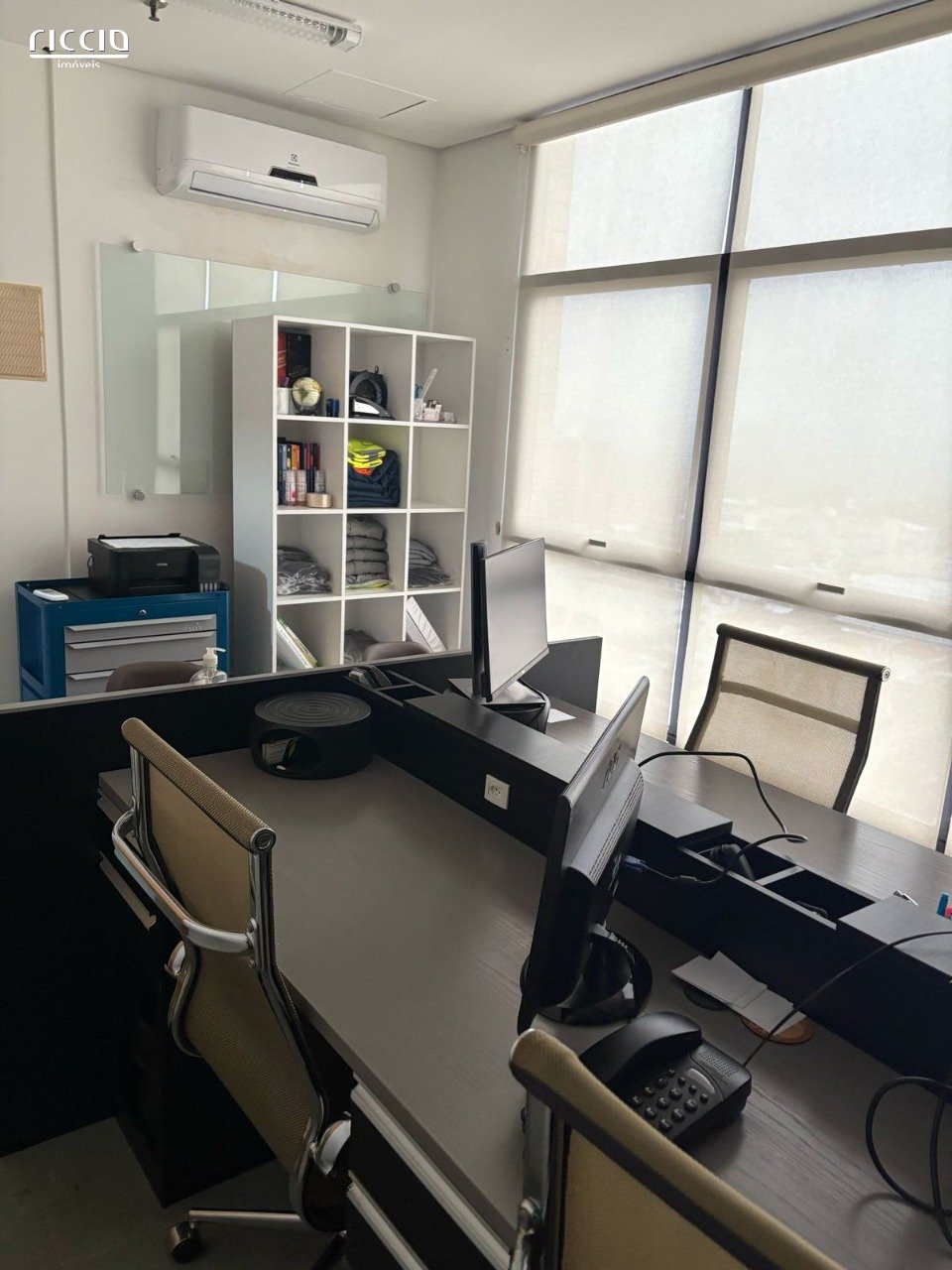 Sala / Conjunto à venda no Jardim São Dimas — detalhe do imóvel