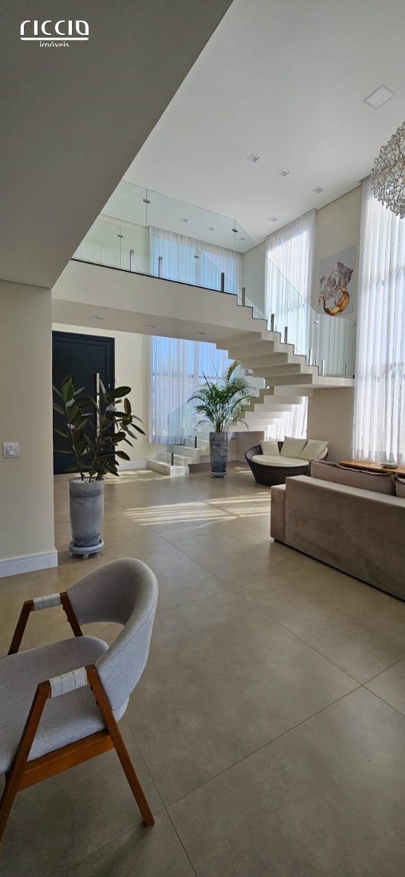 Casa em Condomínio à venda no Ecopark — ambiente interno