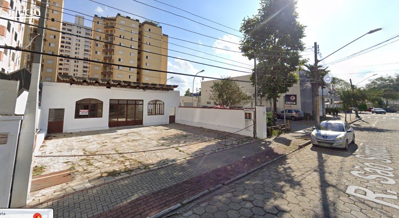 Imóvel comercial no Jd Esplanada, próximo a banco e consultório médicos,