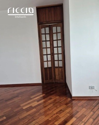 Apartamento à venda no Vila Tatetuba — ambiente interno
