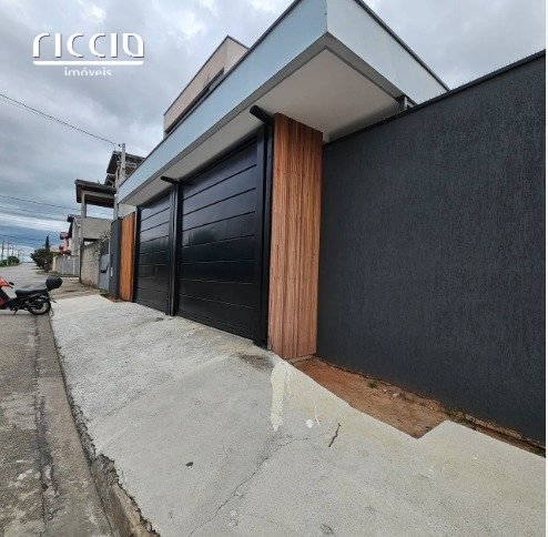 Casa Residencial Santa Paula - 150 m² 3 Dormitórios 1 suite - 2 vagas