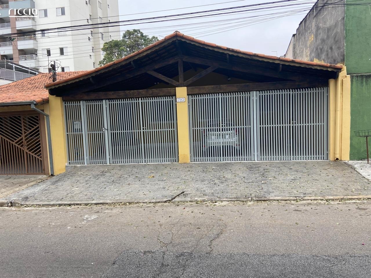 Casa à Venda no Parque Industrial - São José dos Campos - SP