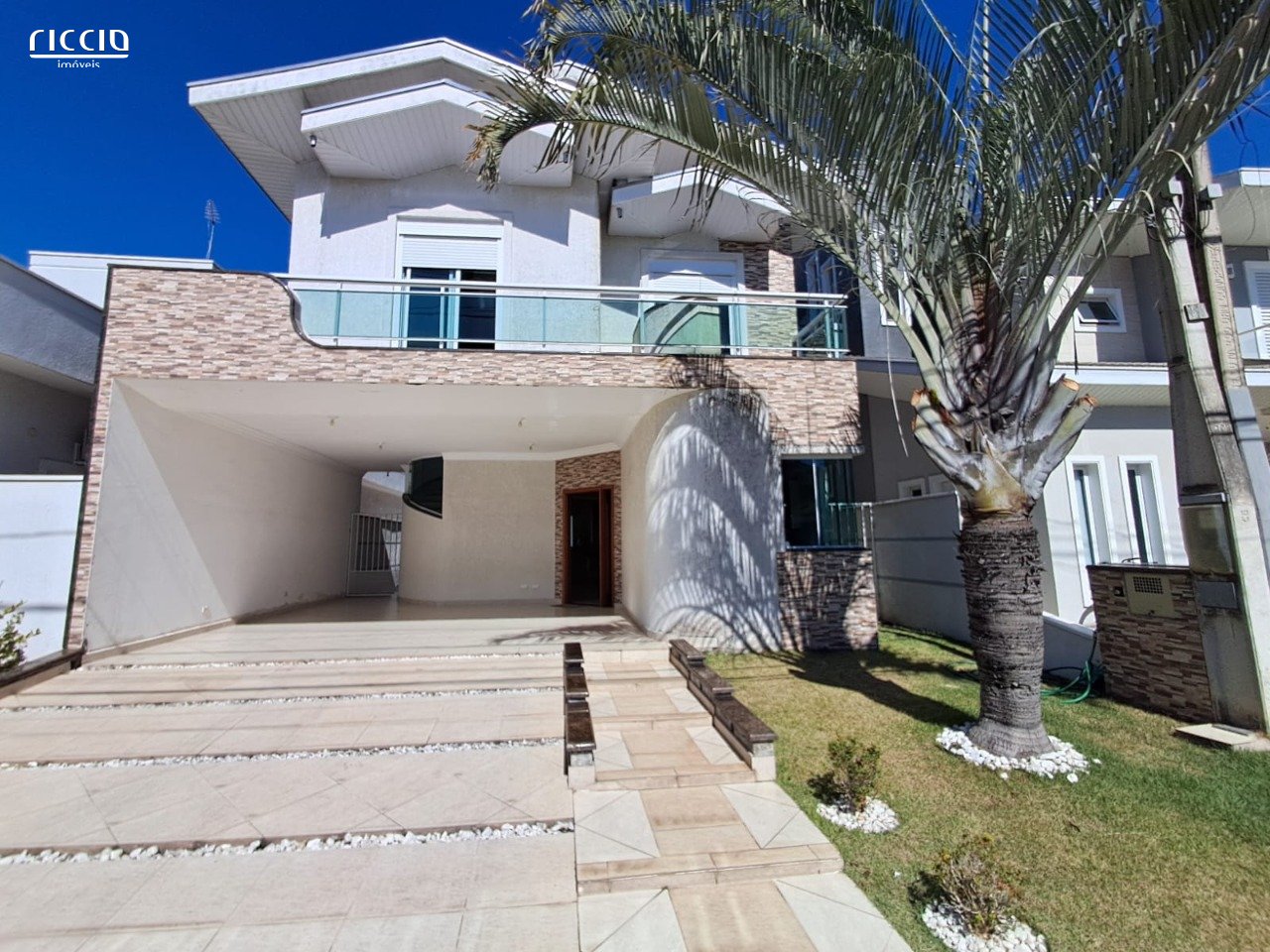 Casa em Condomínio à venda no Parque Califonia — ambiente interno