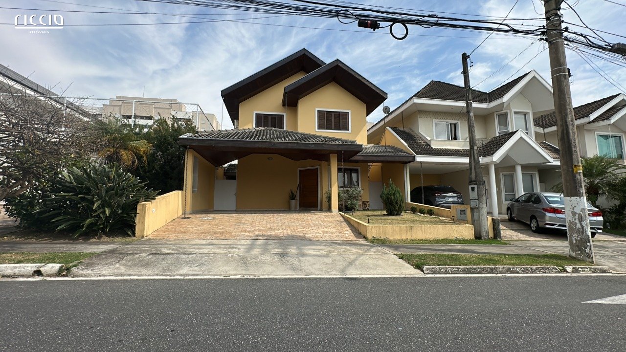 Casa com 3 Dormitórios 1 Suíte e 250m² à Venda no Condomínio San Marino - Jardim América, São José dos Campos