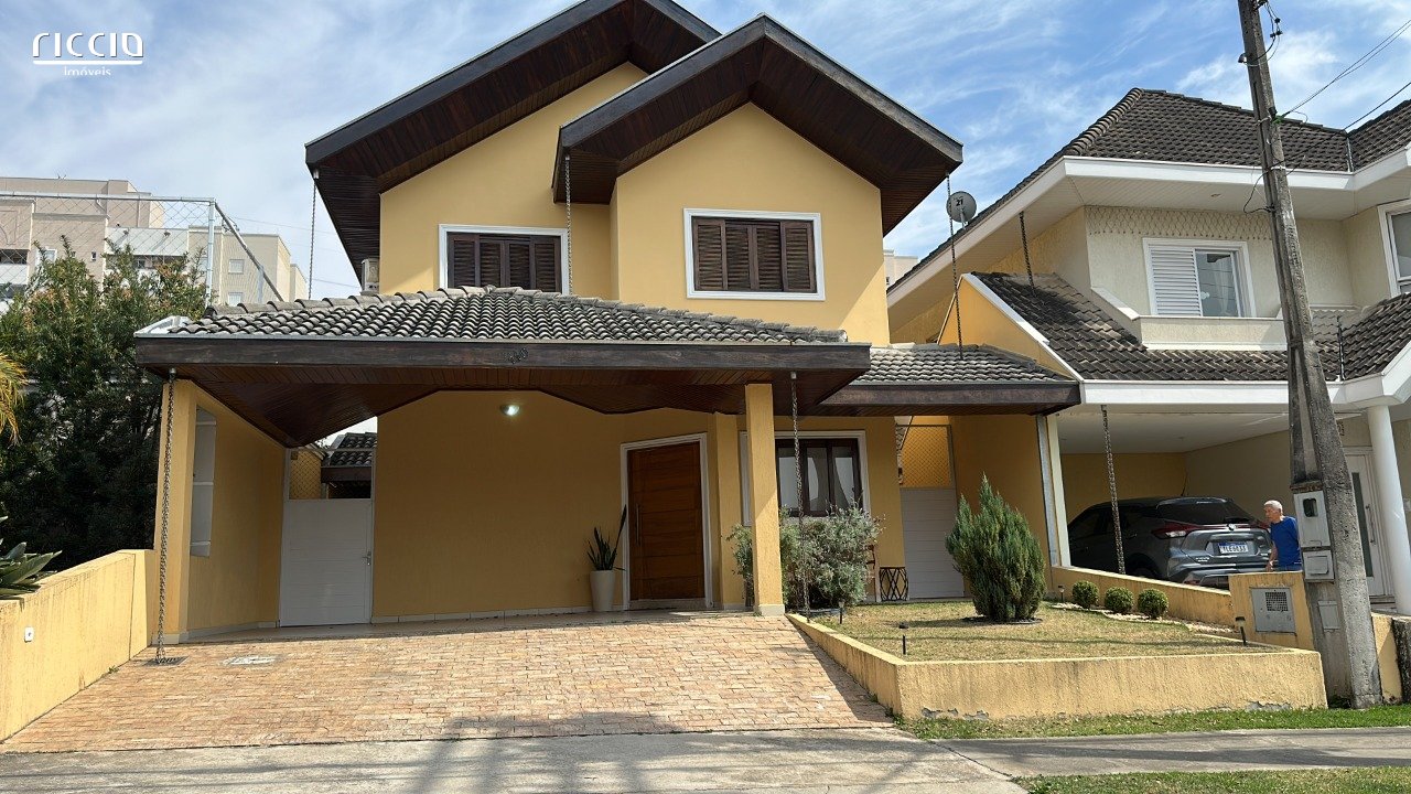 Casa em Condomínio à venda no Jardim América — ambiente interno