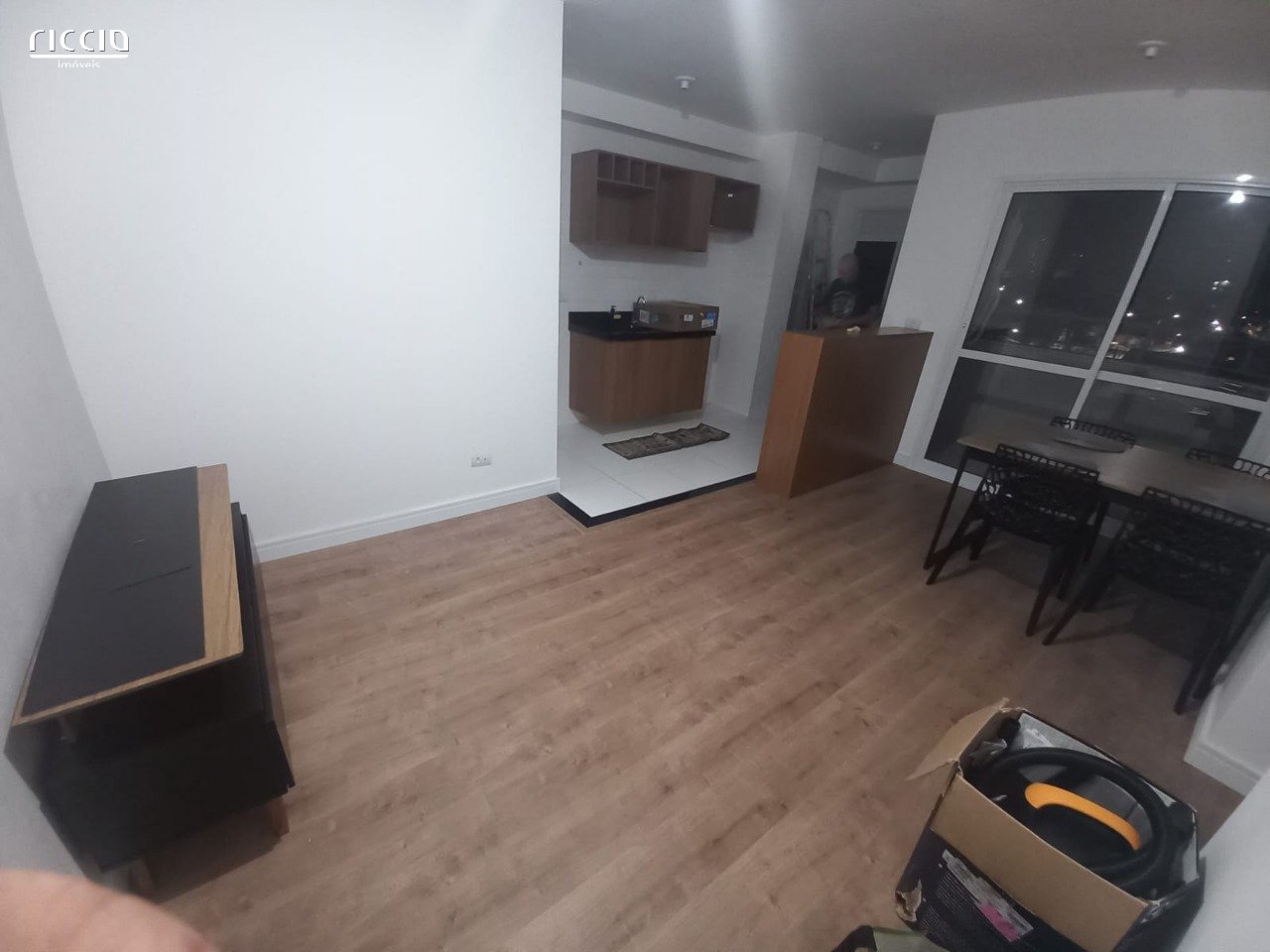 Apartamento com 2 dormitórios (1 suíte) - Vista para o por do sol