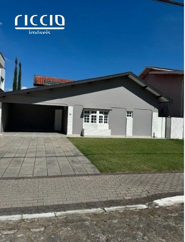 Casa térrea com 4 dormitórios, sendo 1 suíte, 177m², Residencial Esplanada do Sol