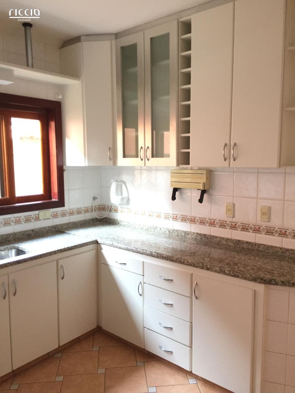 Casa em Condomínio à venda no Jardim das Colinas — imagem 21 de 33