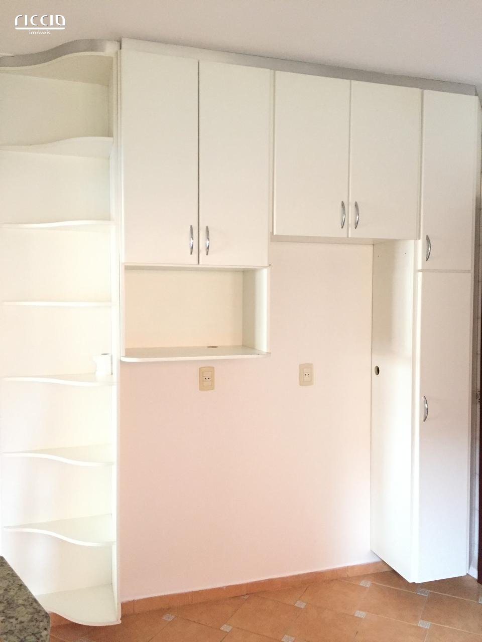 Casa em Condomínio à venda no Jardim das Colinas — imagem 31 de 33