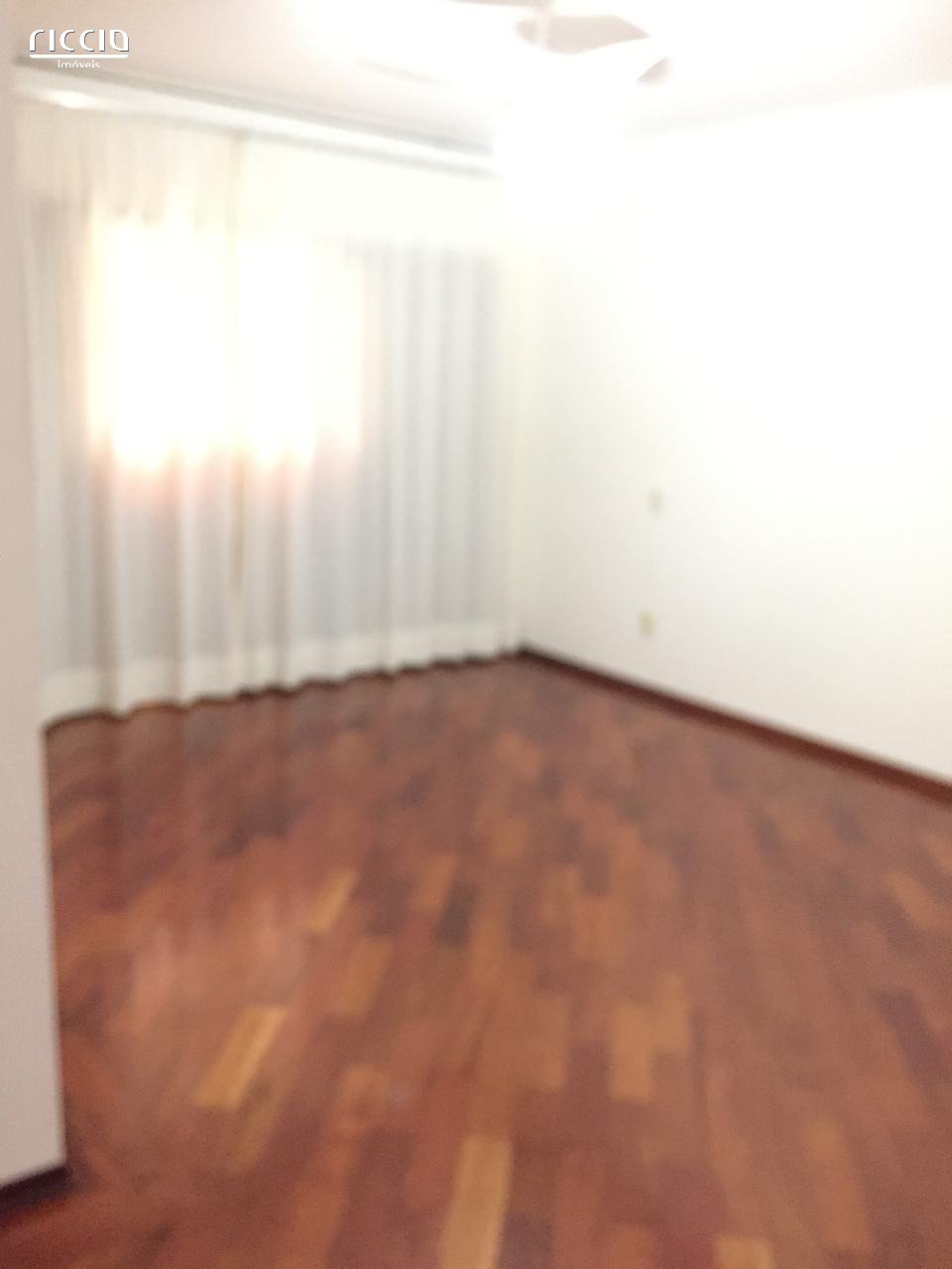 Casa em Condomínio à venda no Jardim das Colinas — imagem 27 de 33