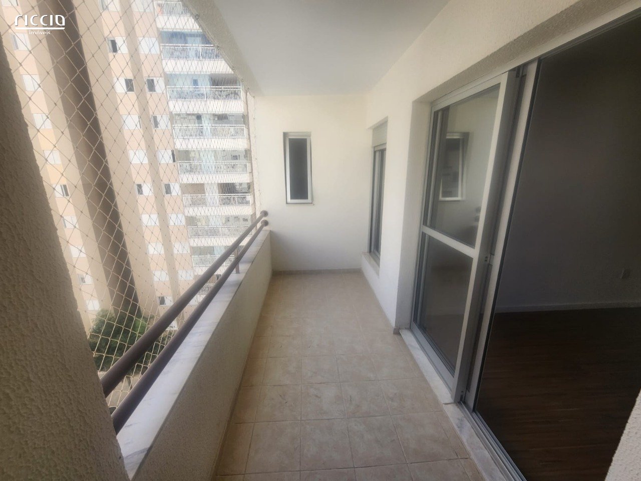 Apartamento à venda no Parque Industrial — ambiente interno