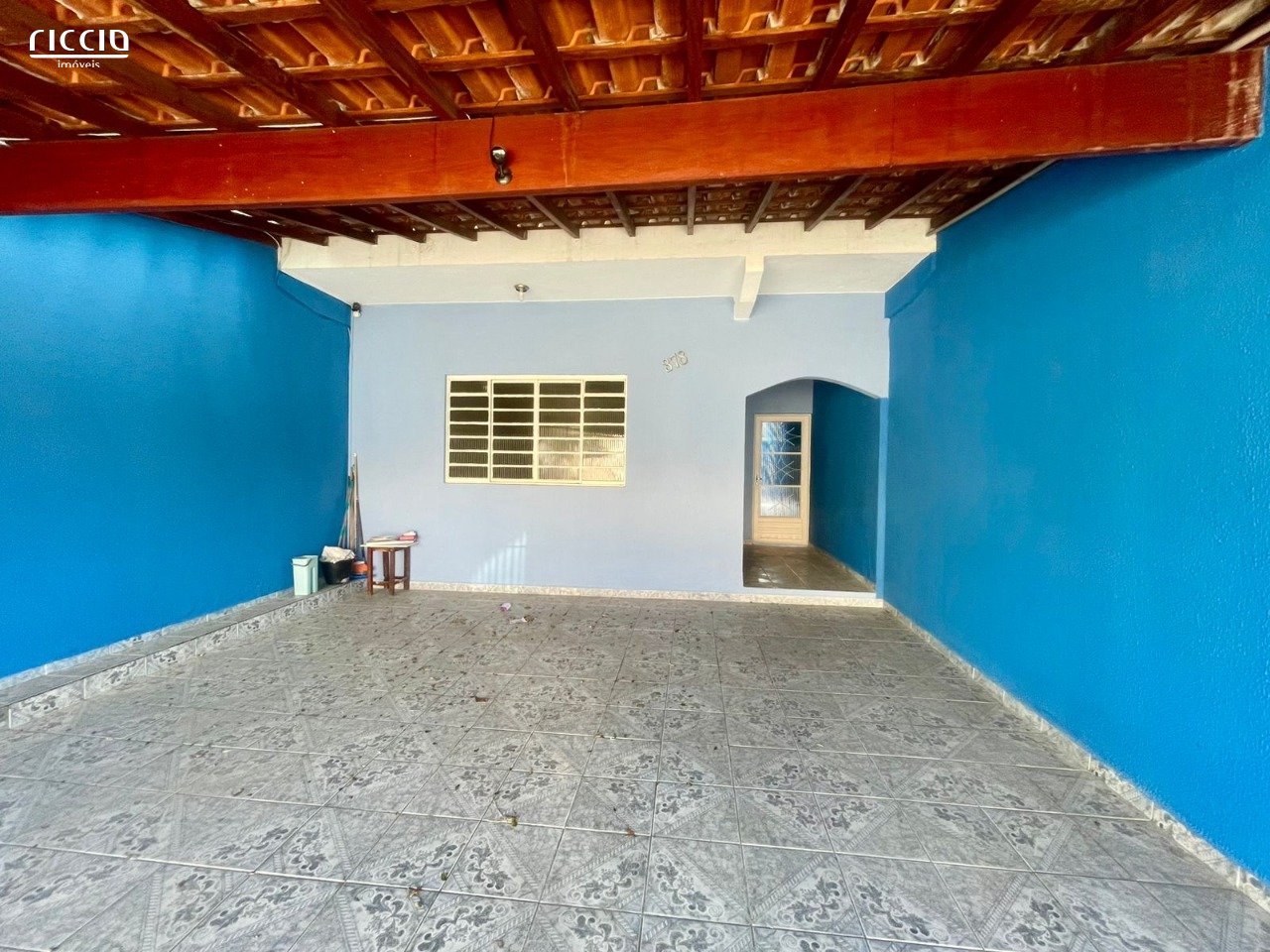 Casa à venda no Jardim Morumbi com 4 dormitórios, 2 vagas -  SJC.