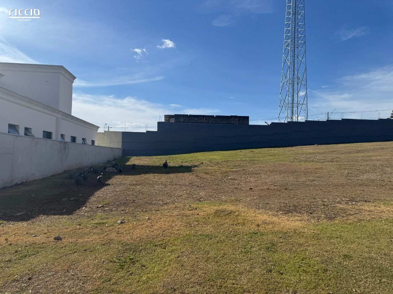 Terreno - Colinas do Paratehy Sul - Urbanova, 600m2, Plano com Leve Aclive aos Fundos