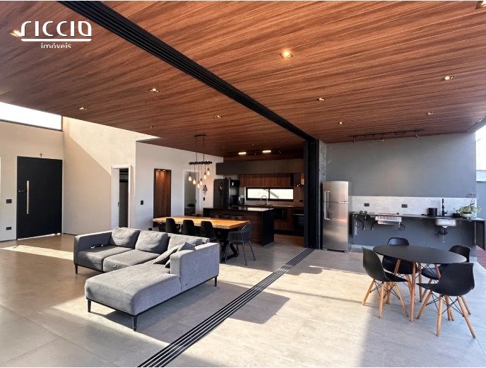 Casa em Condomínio à venda no Bairro da Floresta — detalhe do imóvel
