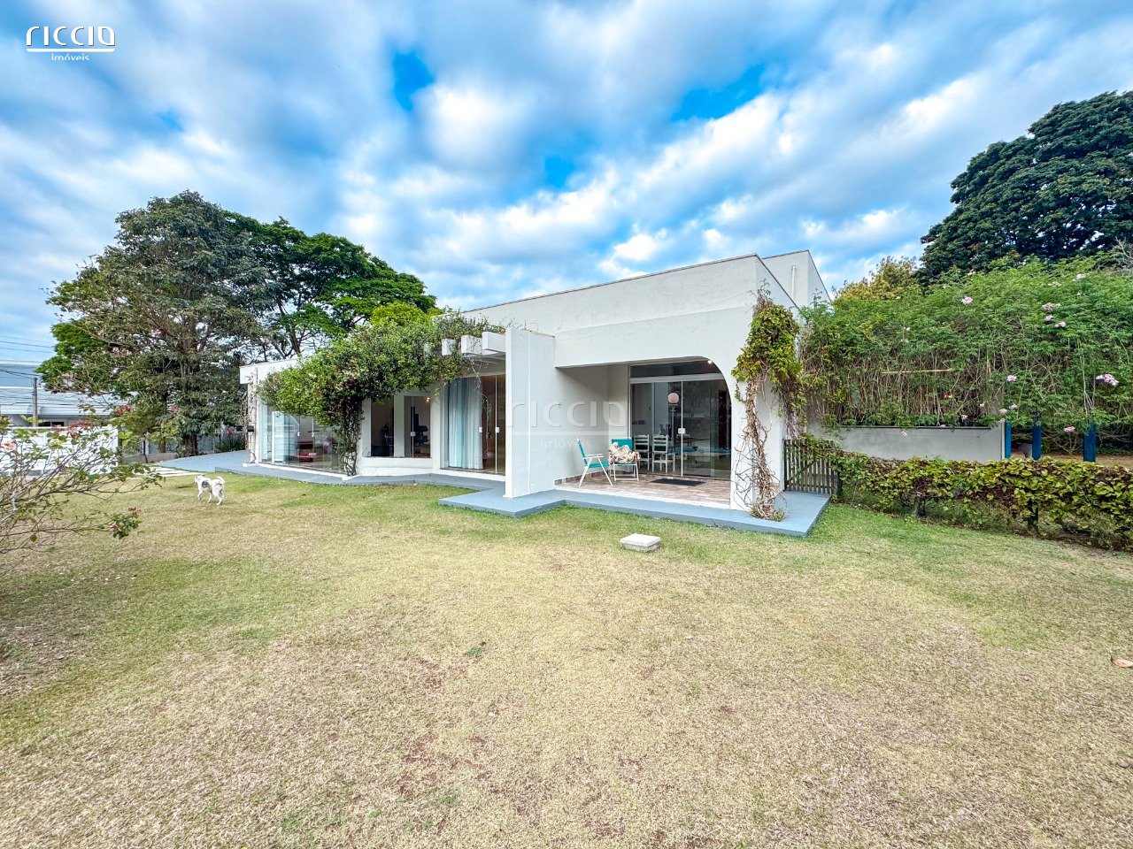 Casa em Condomínio à venda no Bosque dos Eucaliptos — detalhe do imóvel