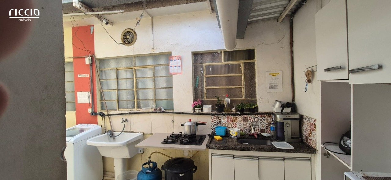 Casa em Condomínio à venda no Jardim Satélite — ambiente interno