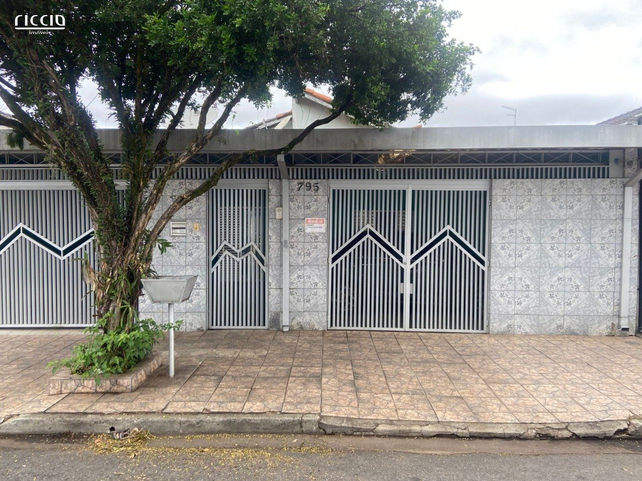 Casa à venda no Parque Industrial — ambiente interno