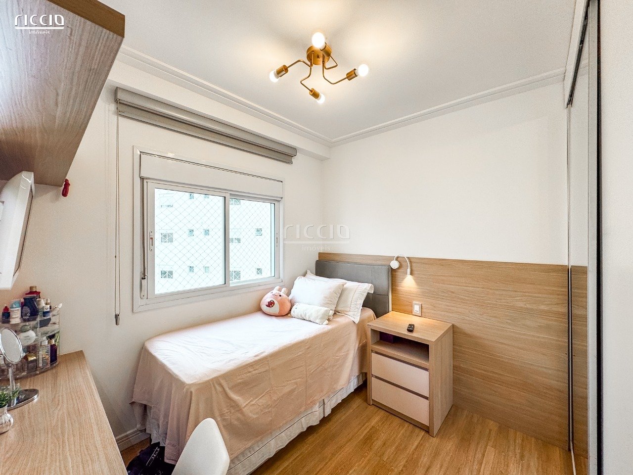 Apartamento à venda no Jardim das Colinas — imagem 32 de 37