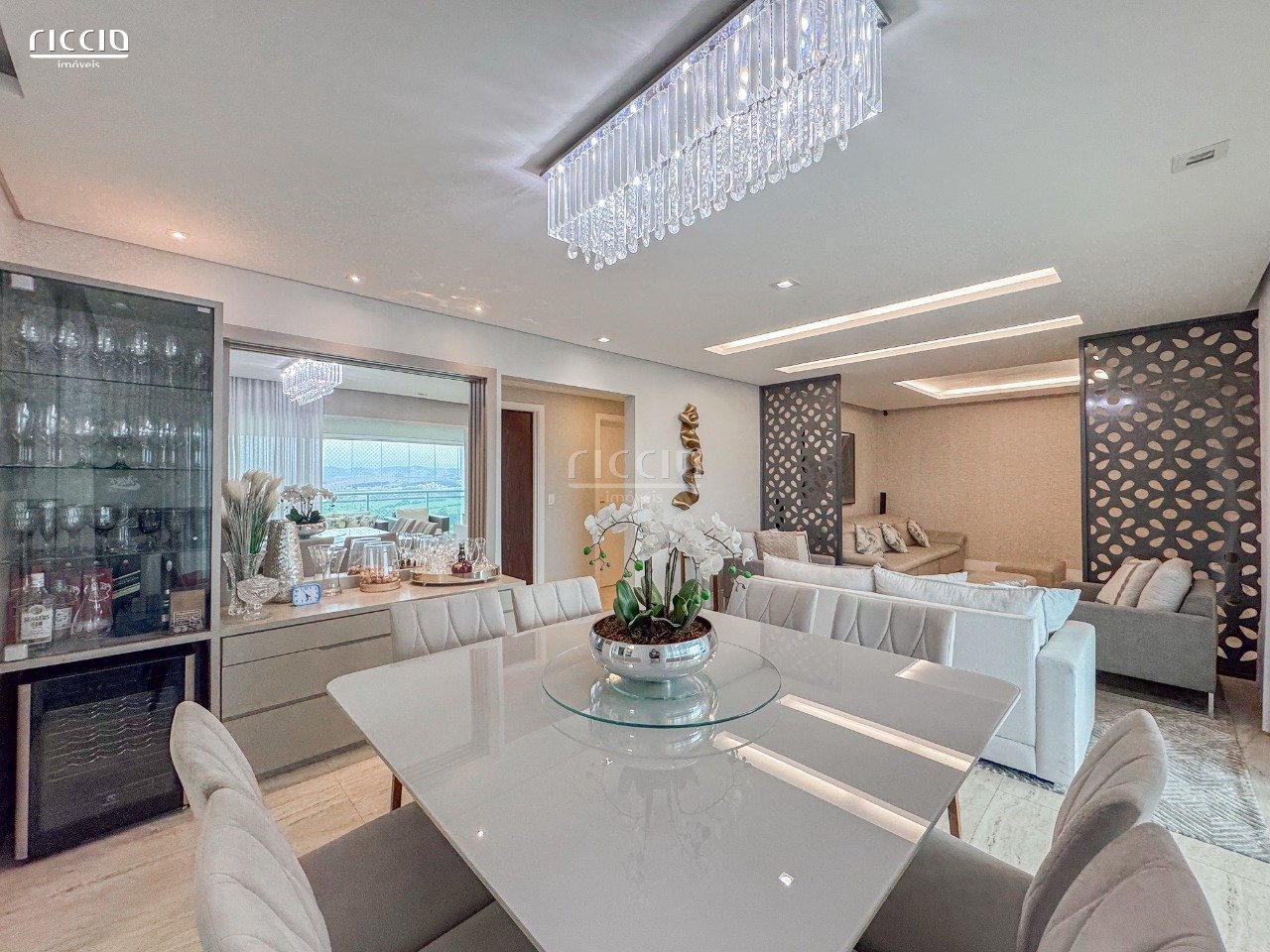 Apartamento à venda no Jardim das Colinas — detalhe do imóvel