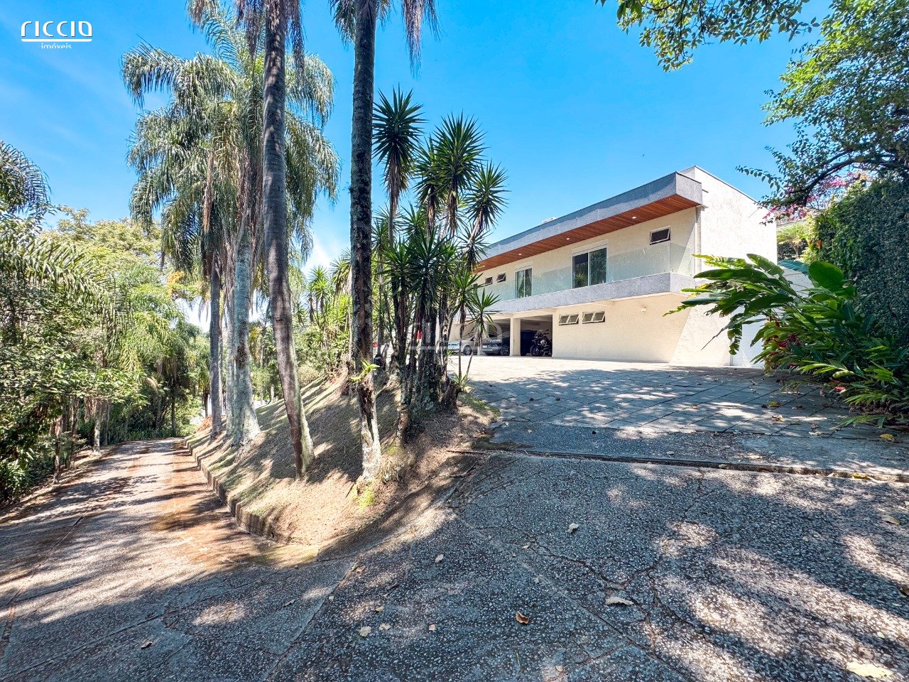 Casa térrea a venda no Condomínio Quinta das Flores, Bosque dos Eucaliptos - SJC
