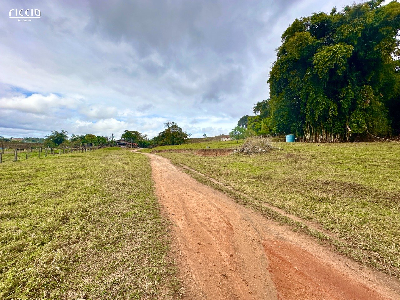 Área para loteamento à Venda - Gleba com 800.000,00m² na zona sul de São José dos Campos/SP