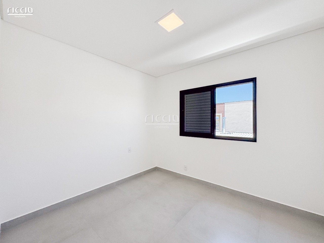 Casa em Condomínio à venda no Eugênio de Melo — imagem 28 de 39