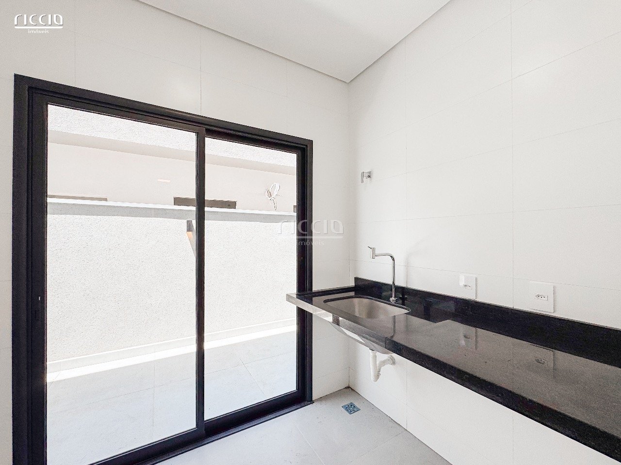 Casa em Condomínio à venda no Eugênio de Melo — imagem 18 de 39