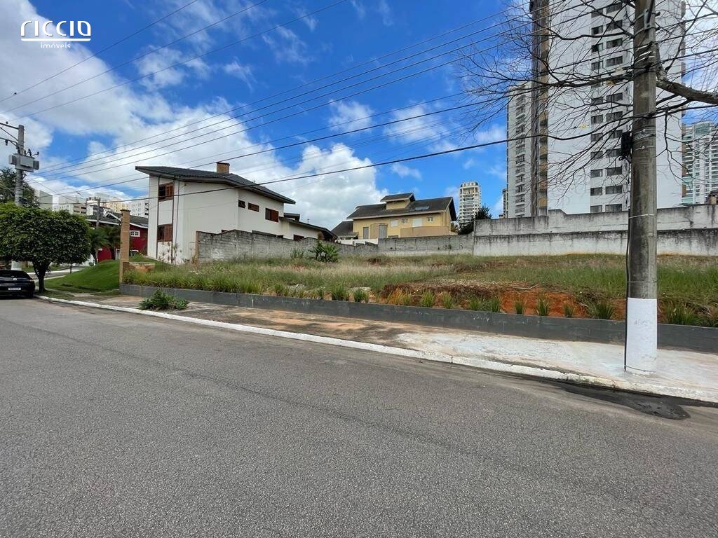 Terreno à venda no condomínio Aquarius IV, em São José dos Campos